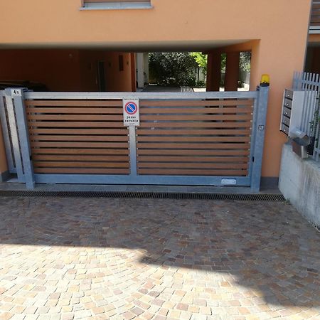 Appartamento La Terrazza ริวาเดลการ์ดา ภายนอก รูปภาพ